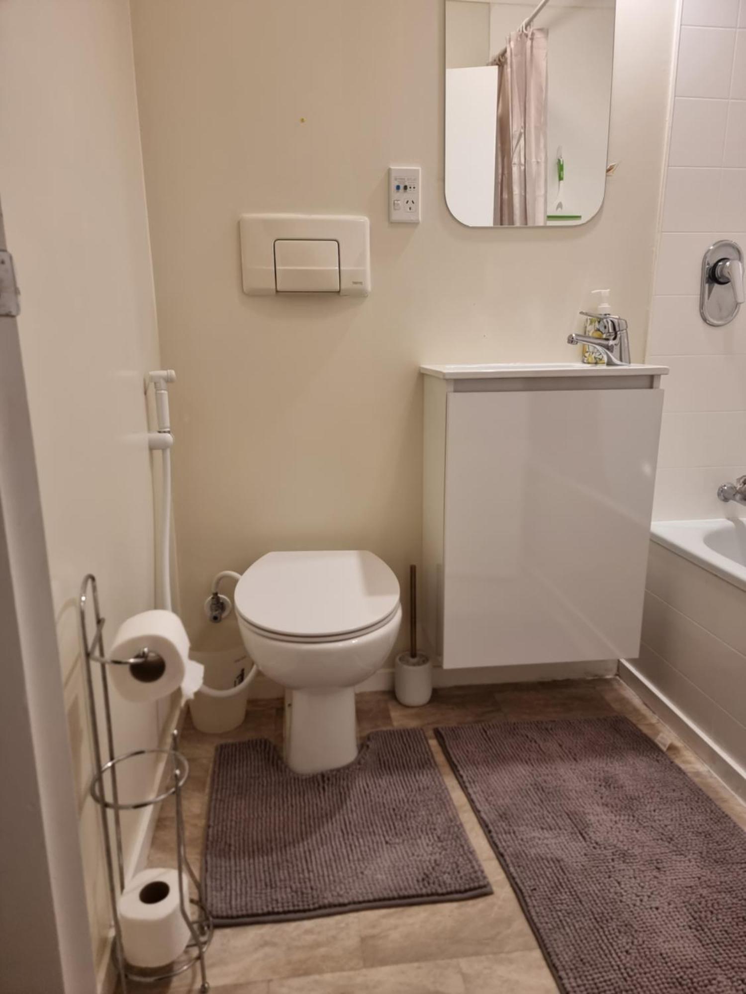 ולינגטו Entire Ground Floor With Full-Privacy And Family-Friendly Popular To Ferry Catchers מראה חיצוני תמונה